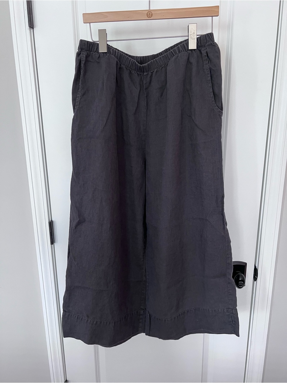 FLAX Wide Leg Linen Pull On Cropped Pants Washed Black Color Size Medium EUC